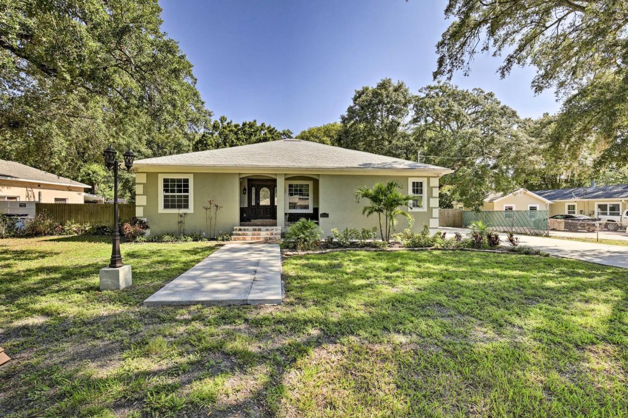 Вилла Tampa Oasis With Pool About 7 Mi To Busch Gardens! Экстерьер фото